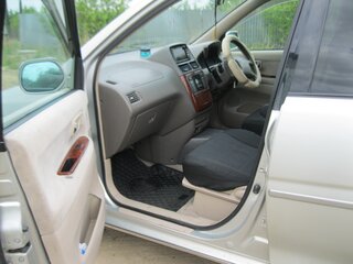 2001 Toyota Gaia, серый, 670000 рублей, вид 5
