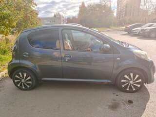 2010 Citroen C1 I Рестайлинг, серый, 425000 рублей, вид 2