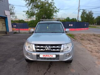 2011 Mitsubishi Pajero IV, серебристый, 2000000 рублей, вид 4