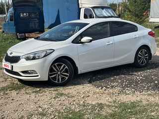 2013 Kia Cerato III, белый, 1095000 рублей, вид 1