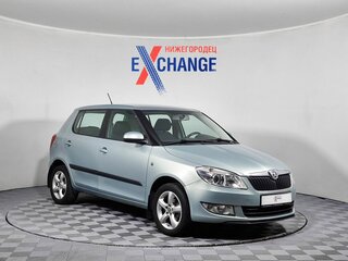 2011 Skoda Fabia II Рестайлинг, зелёный, 749000 рублей, вид 3