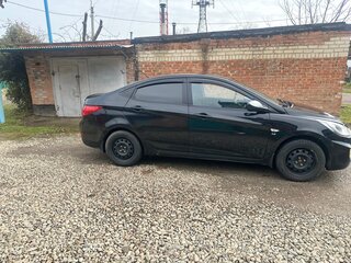 2012 Hyundai Solaris I, чёрный, 780000 рублей, вид 4