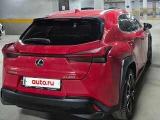2019 Lexus UX 200 I, красный, 3250000 рублей, вид 4