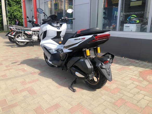 2026 GPX DZ3, белый, 350000 рублей - вид 8