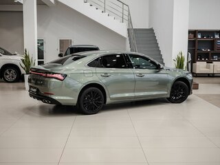2025 Geely Preface I, зелёный, 3324411 рублей, вид 2