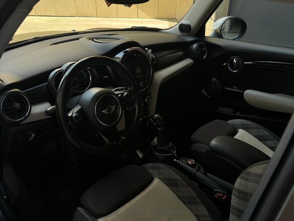 2015 Mini Hatch Cooper S III (F55/F56), коричневый, 1800000 рублей - вид 6