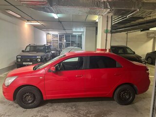 2013 Chevrolet Cobalt II, красный, 700000 рублей, вид 3