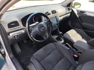 2010 Volkswagen Golf VI, серебристый, 800000 рублей, вид 5