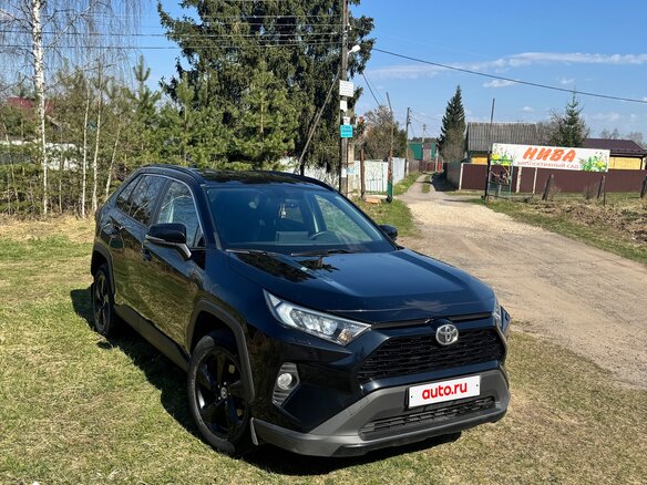 2020 Toyota RAV4 V (XA50), чёрный, 4200000 рублей - вид 3