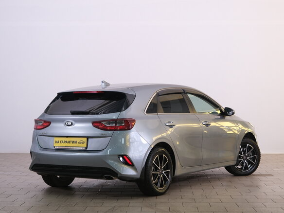 2018 Kia Ceed III, серебристый, 1549000 рублей - вид 5