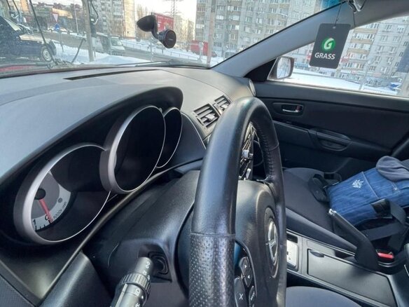 2008 Mazda 3 I (BK) Рестайлинг, красный, 600000 рублей - вид 3
