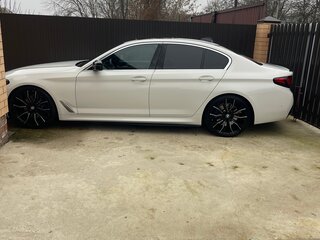 2021 BMW 5 серии 523d VII (G30/G31/G38) Рестайлинг, белый, 5300000 рублей, вид 3