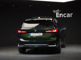 2022 BMW 2 серии Active Tourer 218d U06, зелёный, 3032000 рублей, вид 4