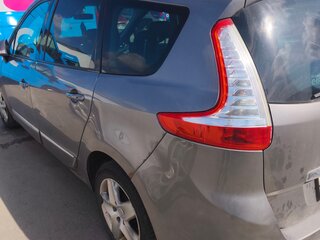 2015 Renault Scenic III Рестайлинг 2, серый, 1000000 рублей, вид 4