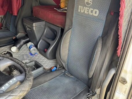 2004 Iveco Stralis, белый, 2000000 рублей, вид 4