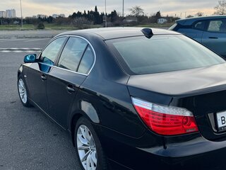 2008 BMW 5 серии 530i V (E60/E61) Рестайлинг, чёрный, 1300000 рублей, вид 5