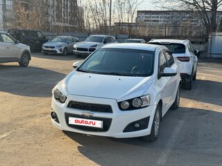 2012 Chevrolet Aveo II, белый, 560000 рублей, вид 1