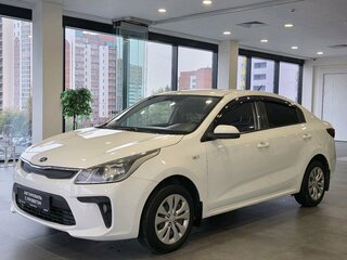 2019 Kia Rio IV, белый, 990000 рублей, вид 2
