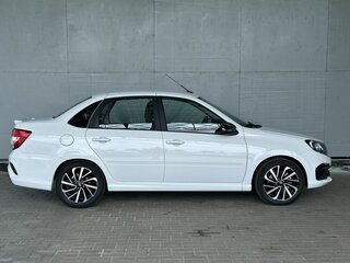 2026 Lada (ВАЗ) Granta Sport I Рестайлинг, белый, 1637000 рублей, вид 2