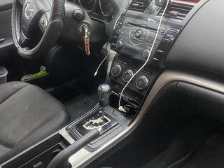 2010 Mazda 6 II (GH) Рестайлинг, белый, 1000000 рублей, вид 5