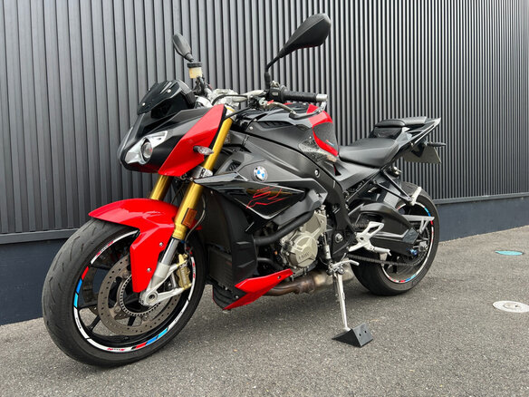 2017 BMW S 1000 R, красный, 980000 рублей - вид 1
