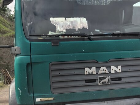 2004 MAN TGA, зелёный, 1700000 рублей, вид 5