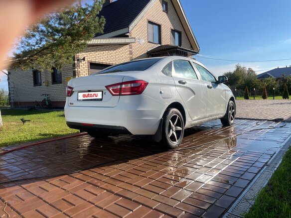 2017 Lada (ВАЗ) Vesta I, белый - вид 3