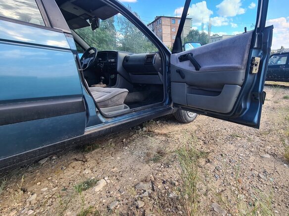 1993 Volkswagen Passat B3, синий, 280000 рублей - вид 3