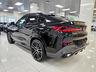 2025 BMW X6 40d III (G06) Рестайлинг, чёрный, 14599000 рублей, вид 4
