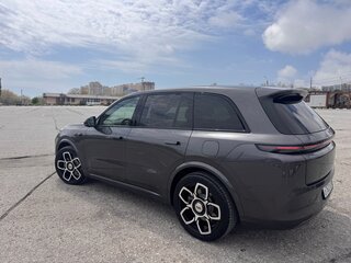 2023 Li Auto (Lixiang) L8 42.8 kWh I, серый, 5000000 рублей, вид 4