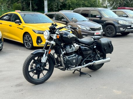 2025 Royal Enfield Super Meteor, чёрный, 690000 рублей, вид 3