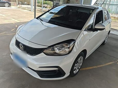 2023 Honda Fit IV Рестайлинг, белый, 1050000 рублей, вид 1