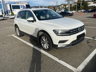 2017 Volkswagen Tiguan II, белый, 1950000 рублей, вид 4