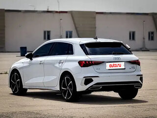 2023 Audi A3 Sportback 35 TFSI IV (8Y), белый, 1990000 рублей, вид 4