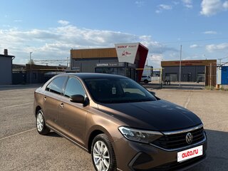2020 Volkswagen Polo VI, коричневый, 1650000 рублей, вид 3