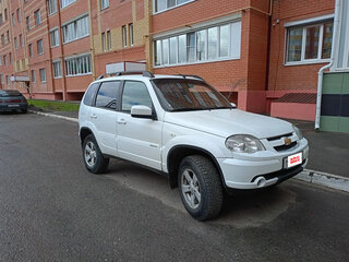 2015 Chevrolet Niva I Рестайлинг, белый, 570000 рублей, вид 1