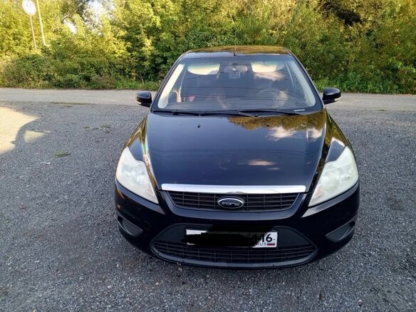 2010 Ford Focus II Рестайлинг, чёрный, 500000 рублей - вид 1
