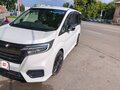 2019 Honda Stepwgn Spada V Рестайлинг, белый, 2450000 рублей - вид 2