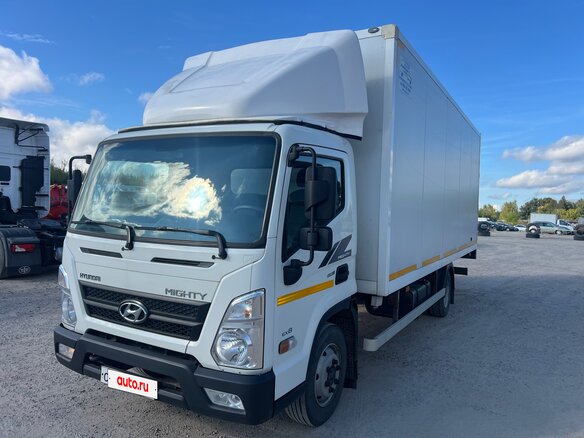 2022 Hyundai Mighty, белый - вид 1