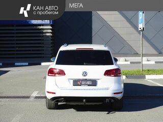 2014 Volkswagen Touareg II, белый, 1848000 рублей, вид 4