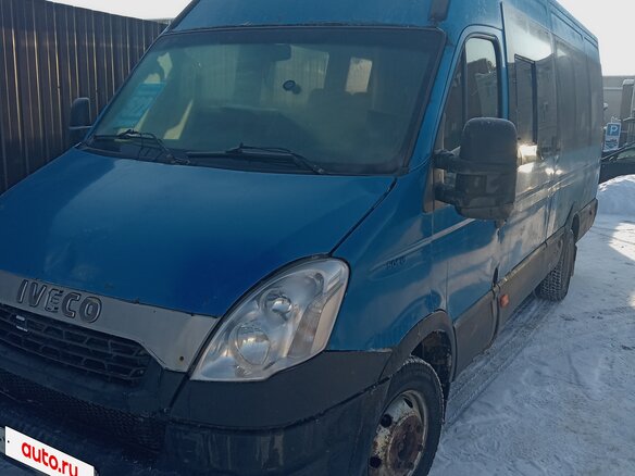 2014 Iveco Daily, синий, 900000 рублей