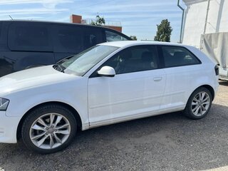 2010 Audi A3 II (8P) Рестайлинг 2, белый, 830000 рублей, вид 5