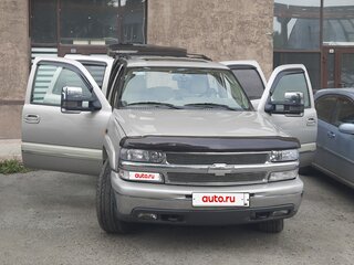 2004 Chevrolet Tahoe II, серый, 2000100 рублей, вид 1