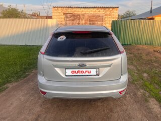 2008 Ford Focus II Рестайлинг, серебристый, 290000 рублей, вид 3