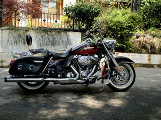 2010 Harley-Davidson Road Glide, красный, 950000 рублей, вид 5