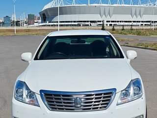 2010 Toyota Crown XIII (S200), белый, 1599000 рублей, вид 3