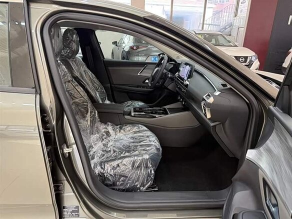 2026 Citroen C5 X, серый, 1940100 рублей - вид 9