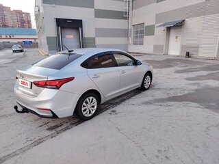 2018 Hyundai Solaris II, серебристый, 1100000 рублей, вид 4