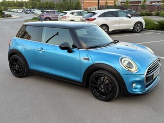 2019 Mini Hatch Cooper III (F55/F56) Рестайлинг, синий, 1920000 рублей, вид 5