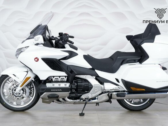 2026 Honda GL 1800 Gold Wing, белый, 3777000 рублей - вид 1